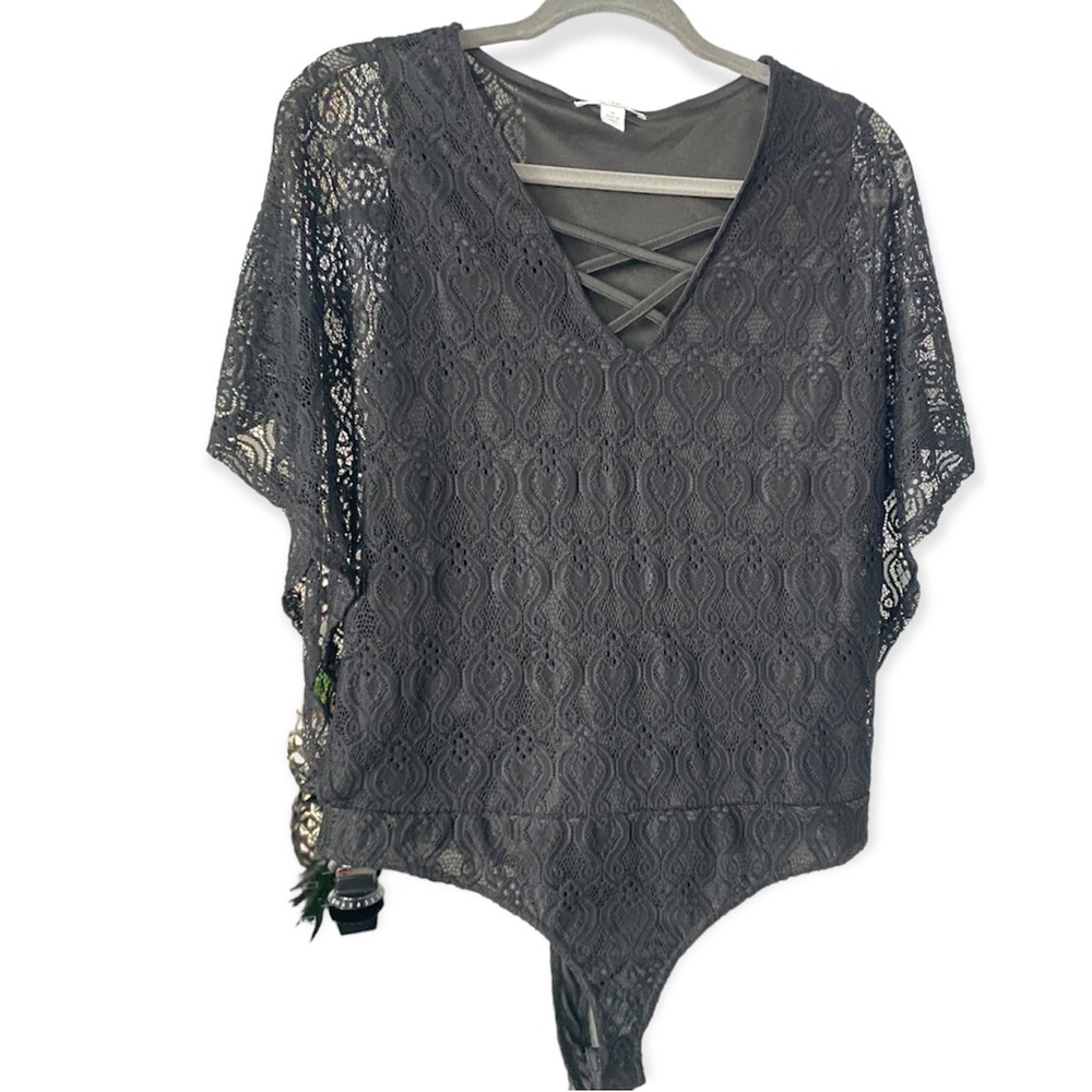 New York & Company Thong Bodysuit all Over Lace Black. Size M
